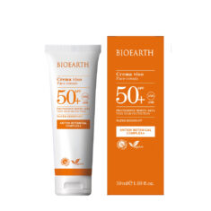 Voděodolný opalovací krém na obličej SPF 50