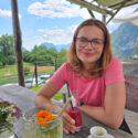 Martina_ochutnava_malinovku_xx.jpg